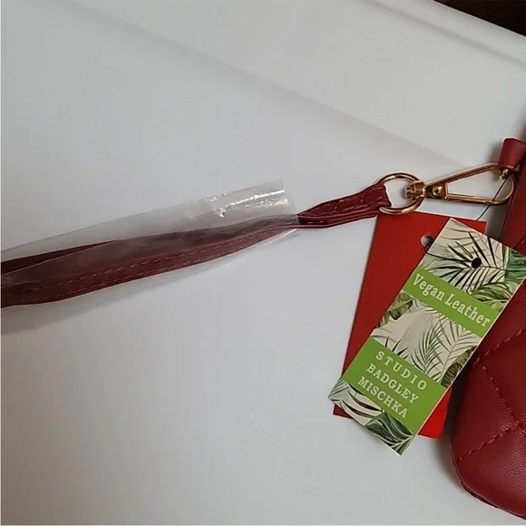 Badgley Mischka quilted cloth NWT - Picture 9 of 10